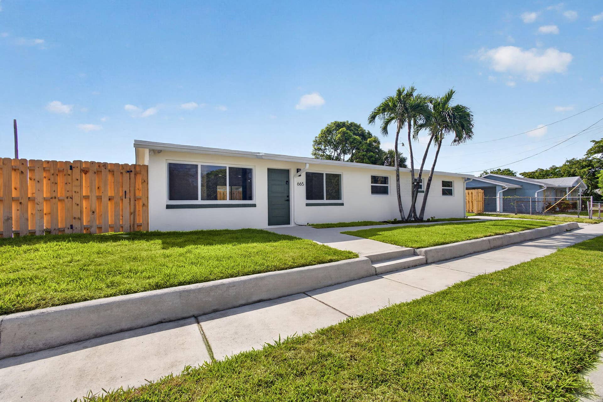 665 W 7th Street, Riviera Beach, FL 33404 Elevated lot
