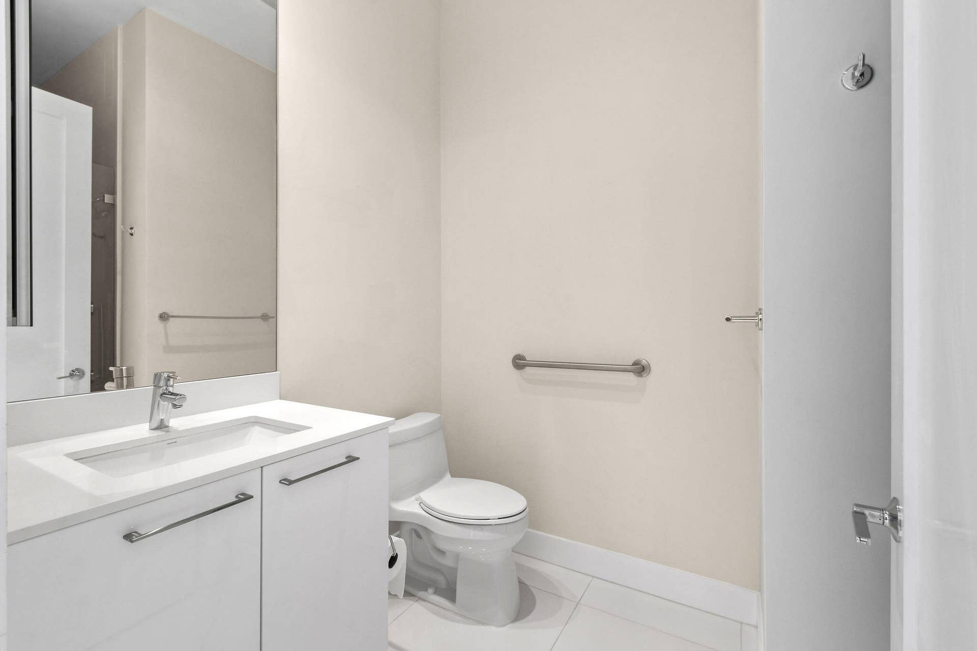 2 Water Club Way, #301, North Palm Beach, FL 33408 2WaterClubWay#301(26)
