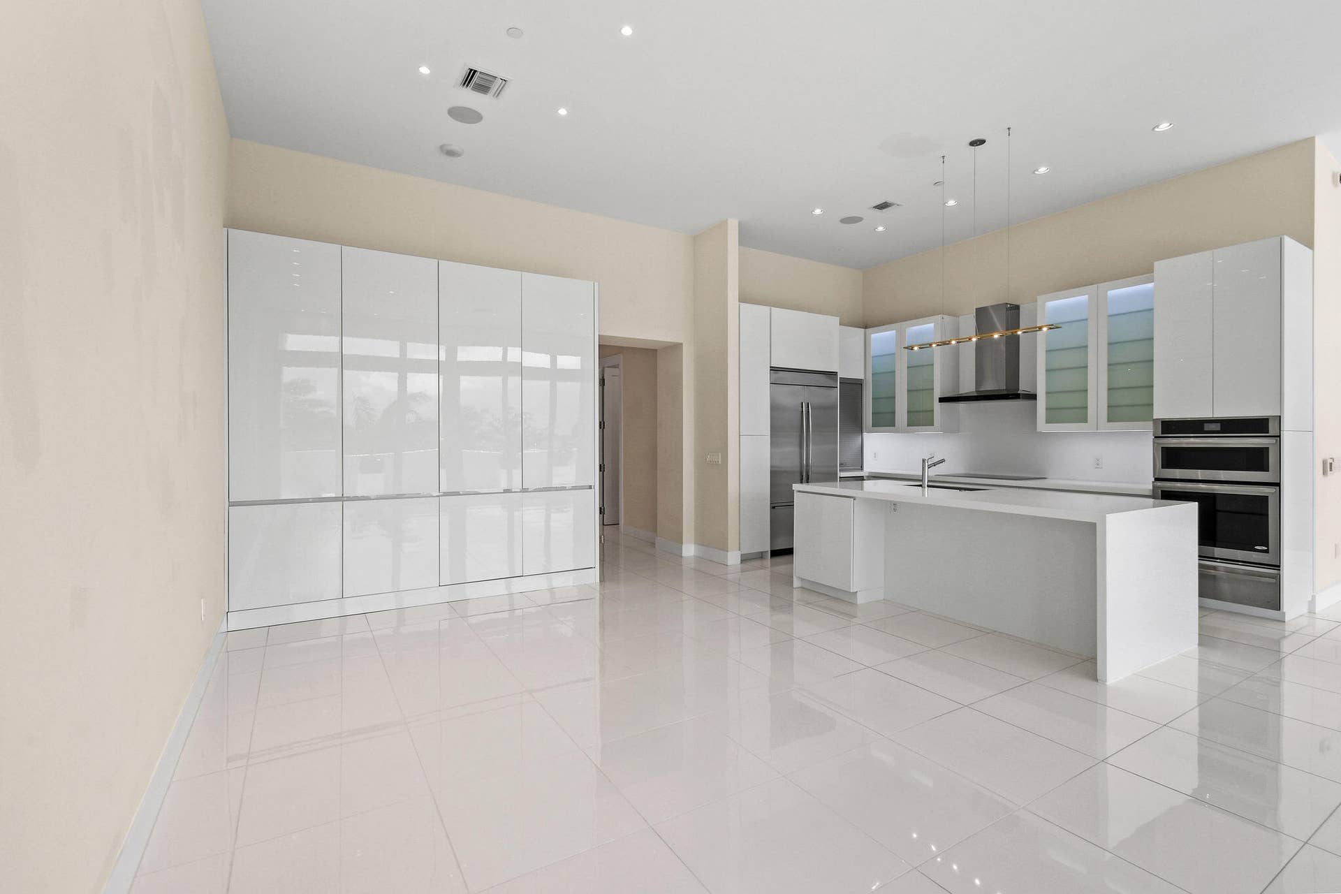 2 Water Club Way, #301, North Palm Beach, FL 33408 2WaterClubWay#301(6)