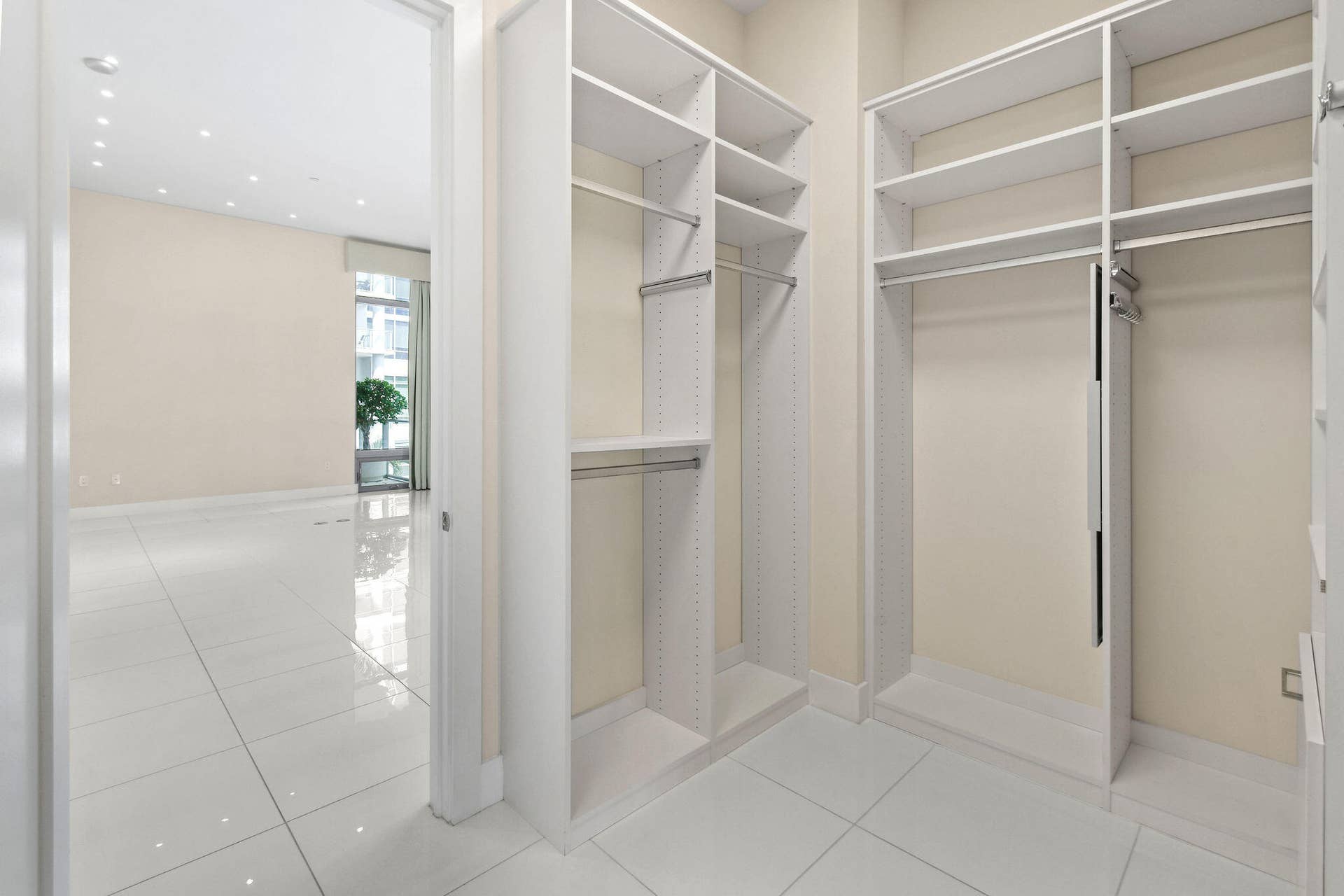 2 Water Club Way, #301, North Palm Beach, FL 33408 2WaterClubWay#301(29)