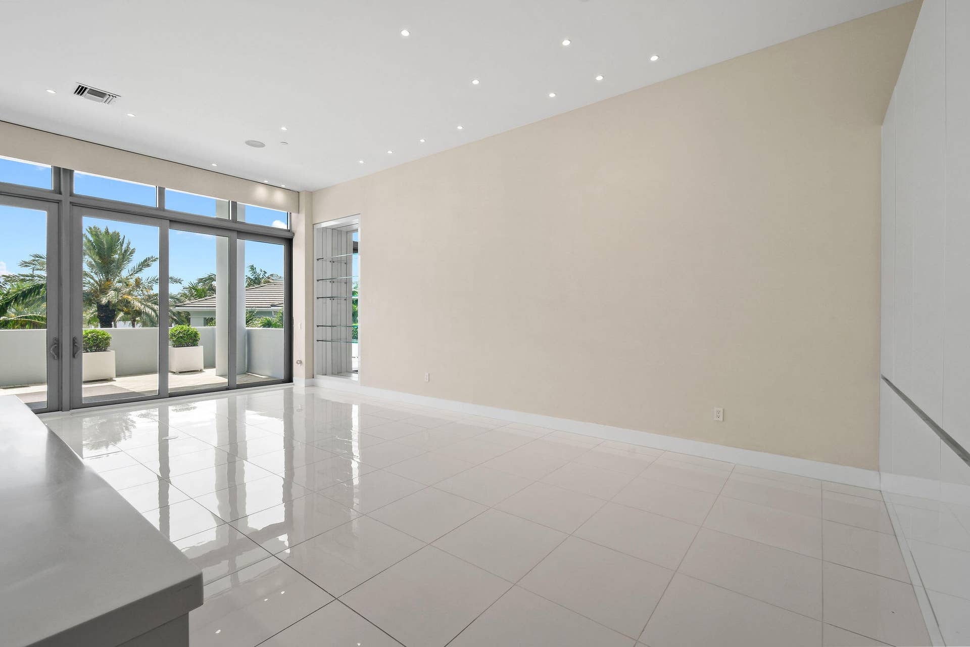 2 Water Club Way, #301, North Palm Beach, FL 33408 2WaterClubWay#301(9)