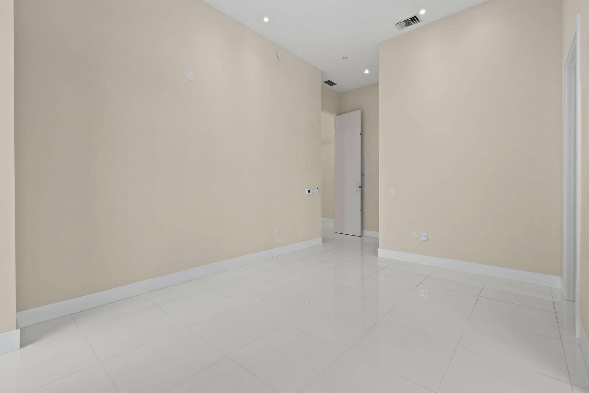 2 Water Club Way, #301, North Palm Beach, FL 33408 2WaterClubWay#301(41)