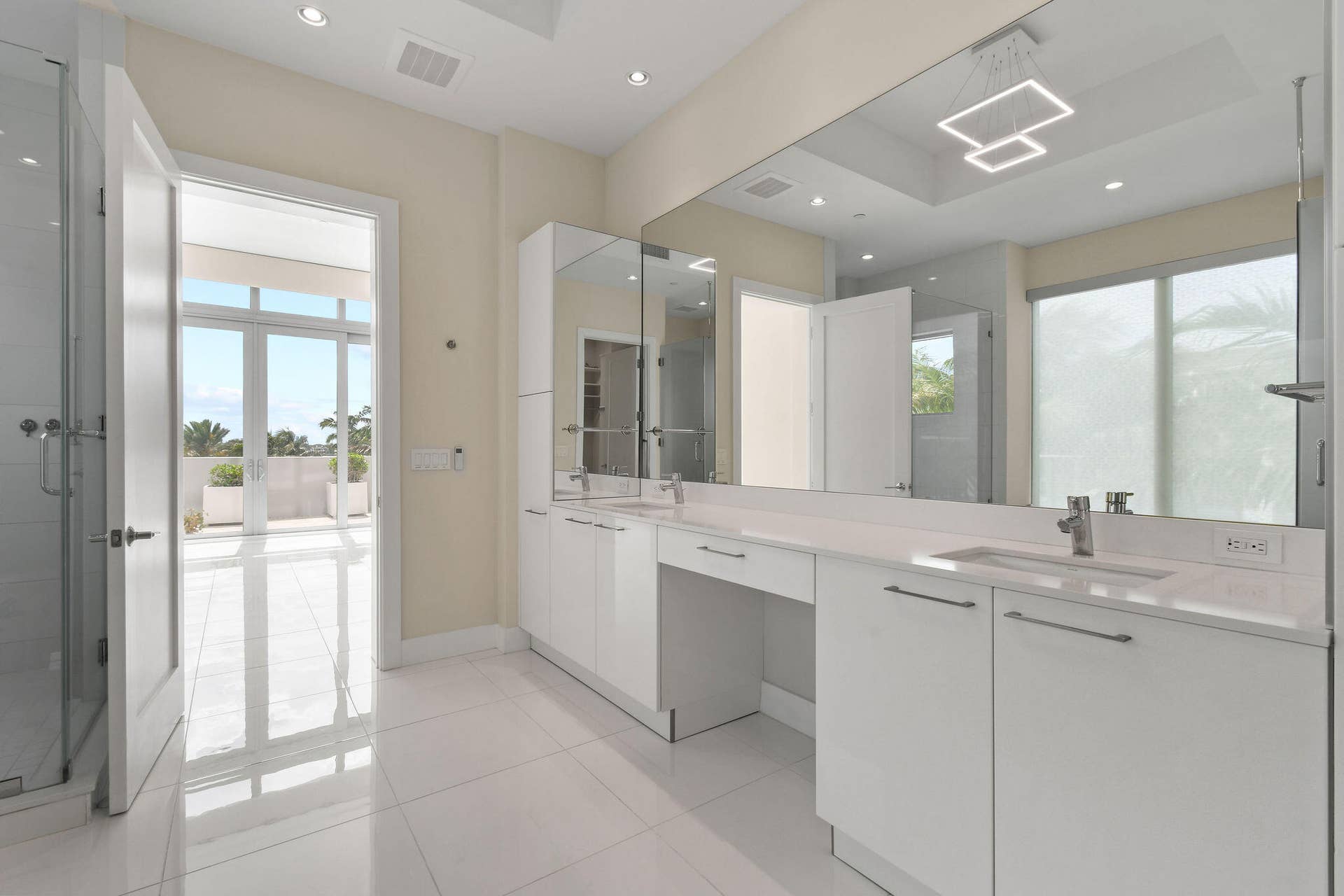 2 Water Club Way, #301, North Palm Beach, FL 33408 2WaterClubWay#301(32)