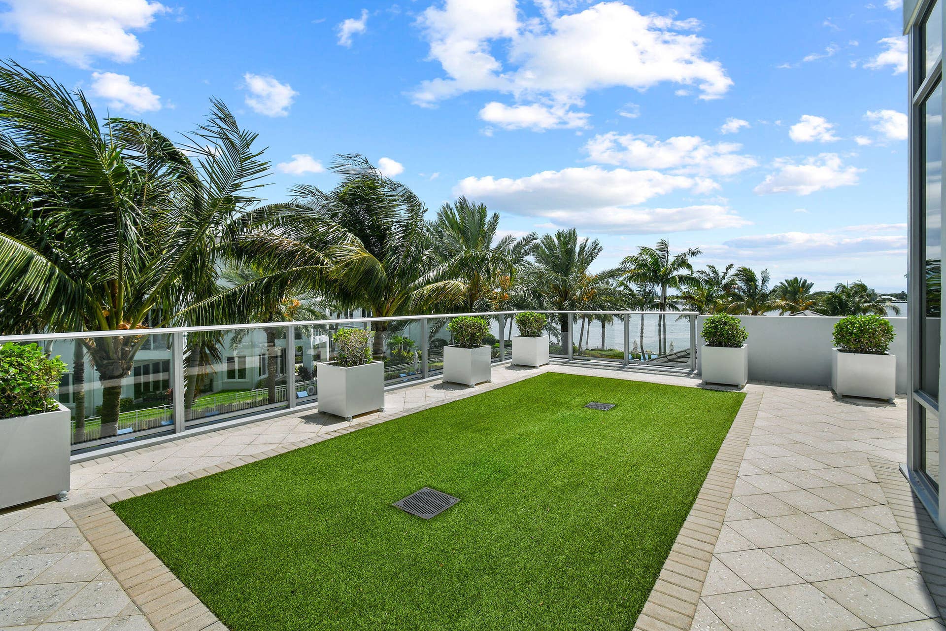 2 Water Club Way, #301, North Palm Beach, FL 33408 2WaterClubWay#301(51)