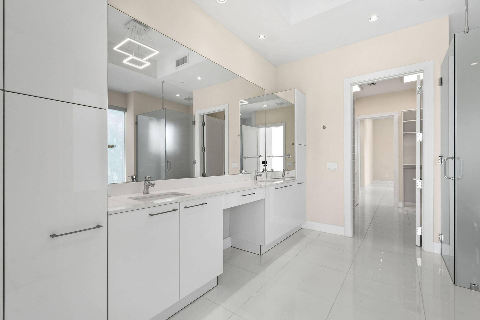 2 Water Club Way, #301, North Palm Beach, FL 33408 2WaterClubWay#301(33)