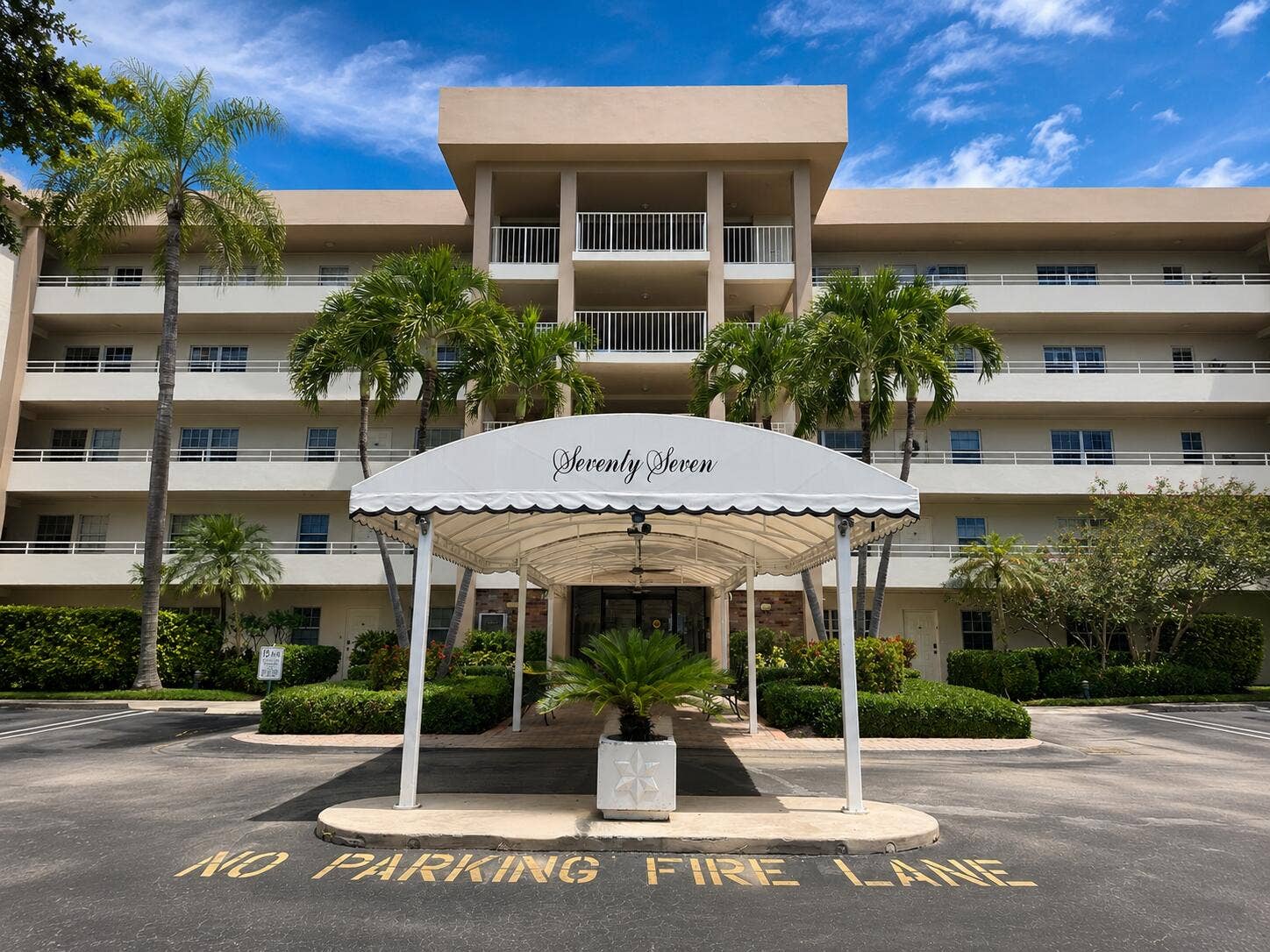 3930 Oaks Clubhouse Drive, #303, Pompano Beach, FL 33069 ChatGPT Image Jun 18, 2026, 01_04_06 PM