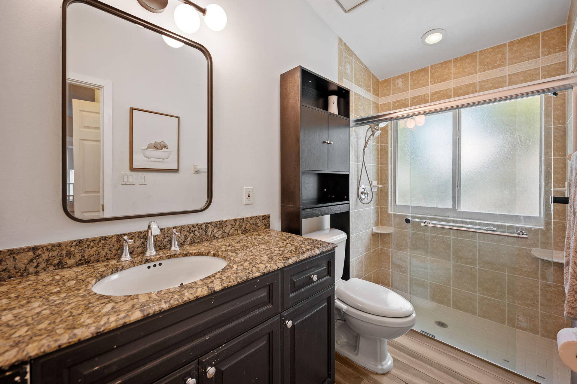5591 SW 99th Avenue, Cooper City, FL 33328 Primary Bathroom