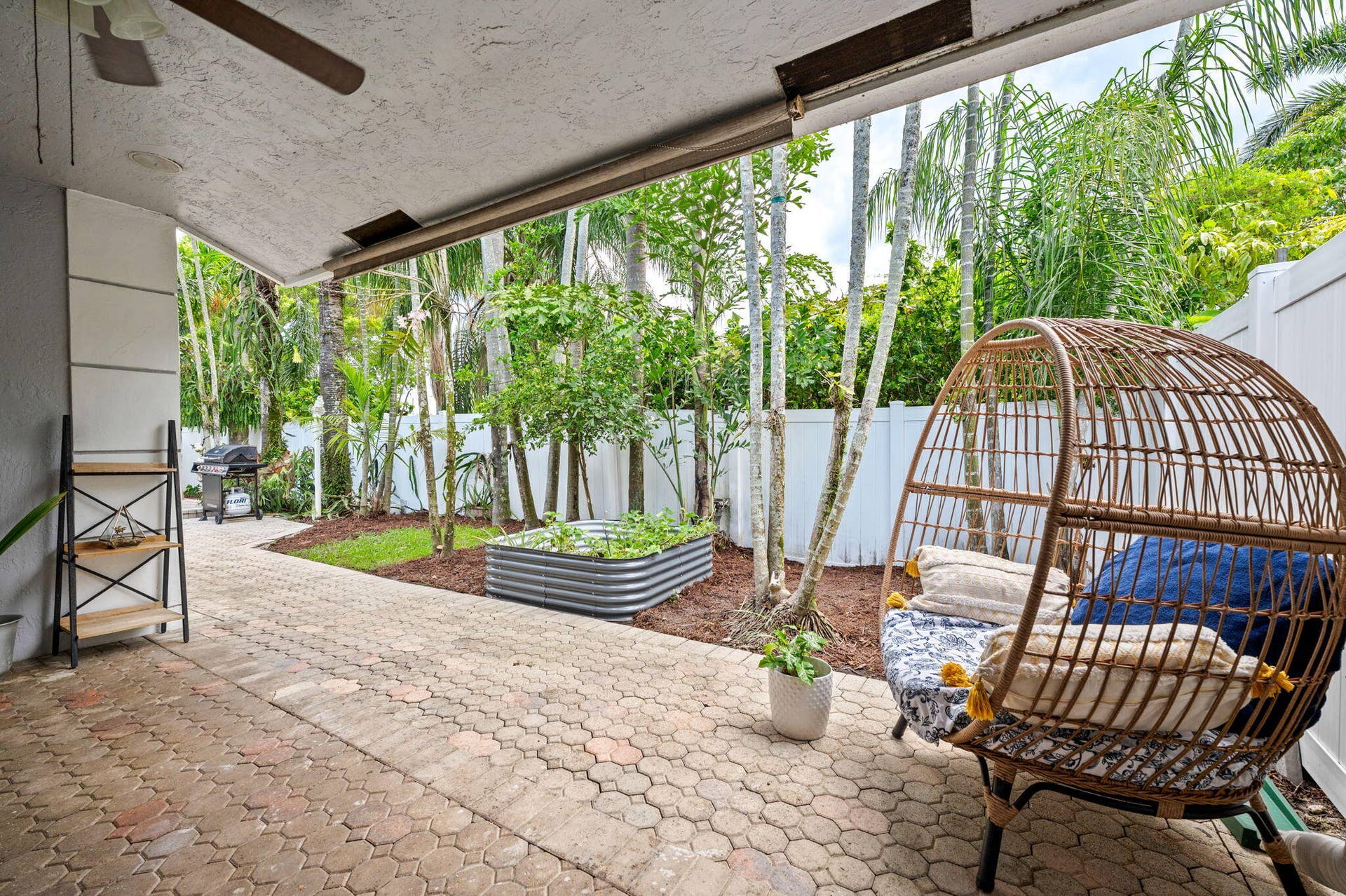 5591 SW 99th Avenue, Cooper City, FL 33328 24-web-or-mls-5591-sw-99th-ave