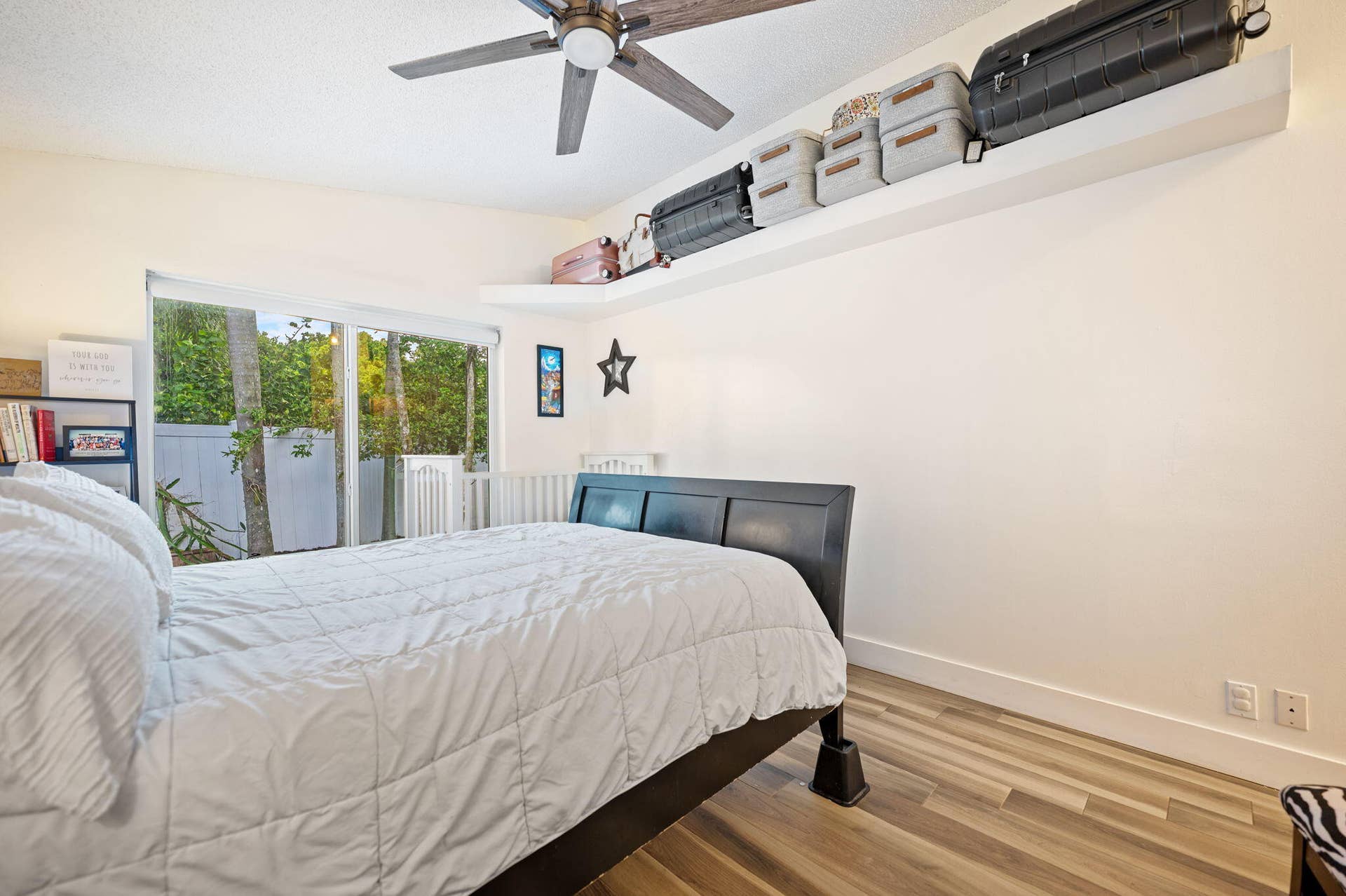 5591 SW 99th Avenue, Cooper City, FL 33328 Primary Room