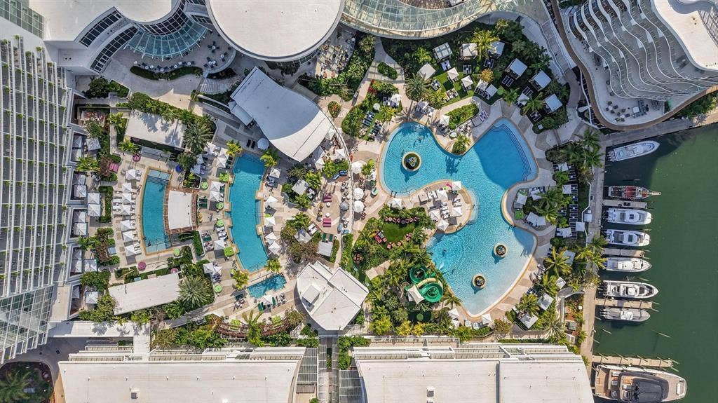 1940 Harbourview Drive, Fort Lauderdale, FL 33316 Pier 66 Hotel & Marina