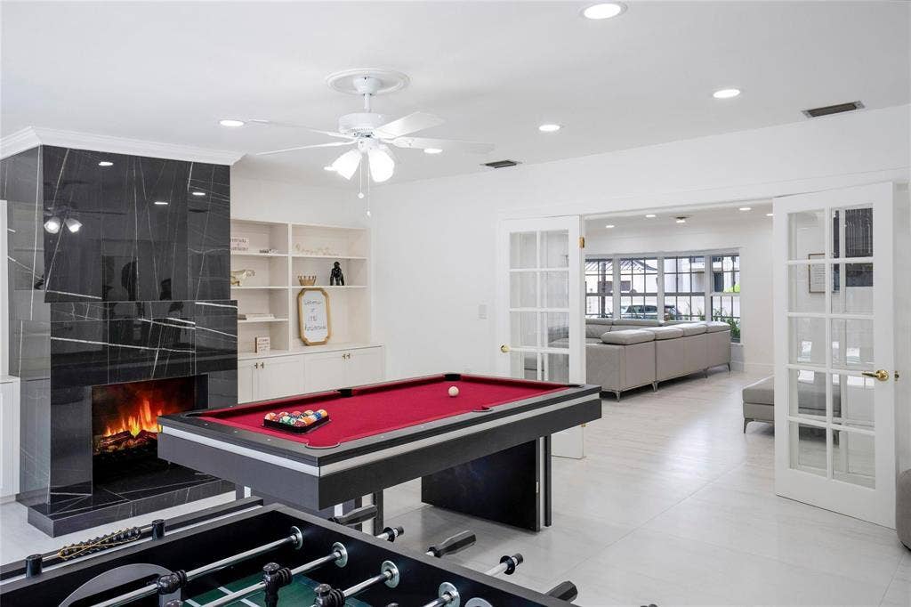 1940 Harbourview Drive, Fort Lauderdale, FL 33316 Game Room