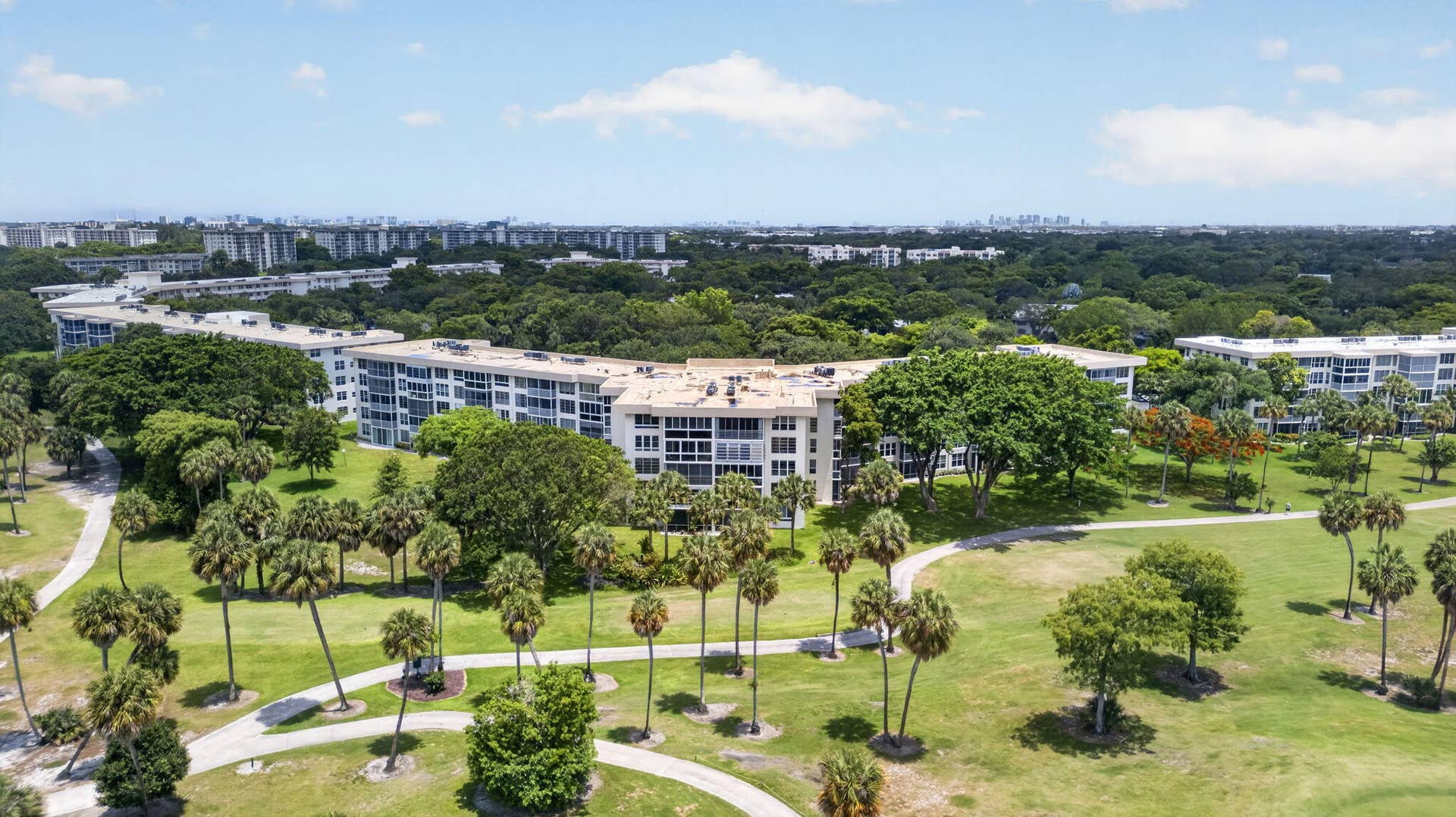 3960 Oaks Clubhouse, #110, Pompano Beach, FL 33069 49-web-or-mls-DJI_20260616141243_0379_D