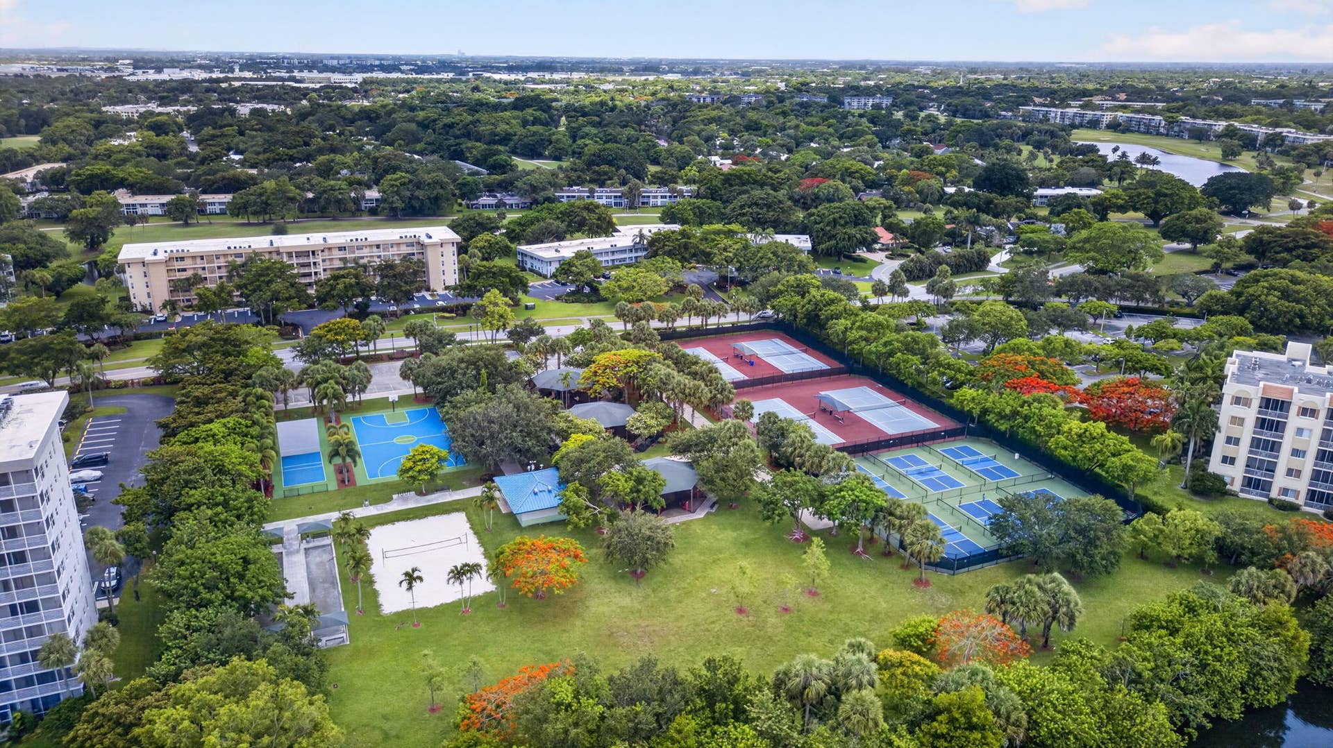 3960 Oaks Clubhouse, #110, Pompano Beach, FL 33069 54-web-or-mls-DJI_20260616141448_0399_D