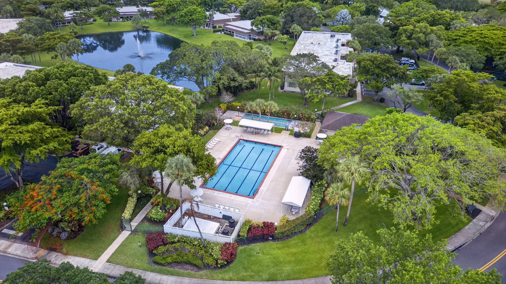3960 Oaks Clubhouse, #110, Pompano Beach, FL 33069 52-web-or-mls-DJI_20260616141319_0391_D