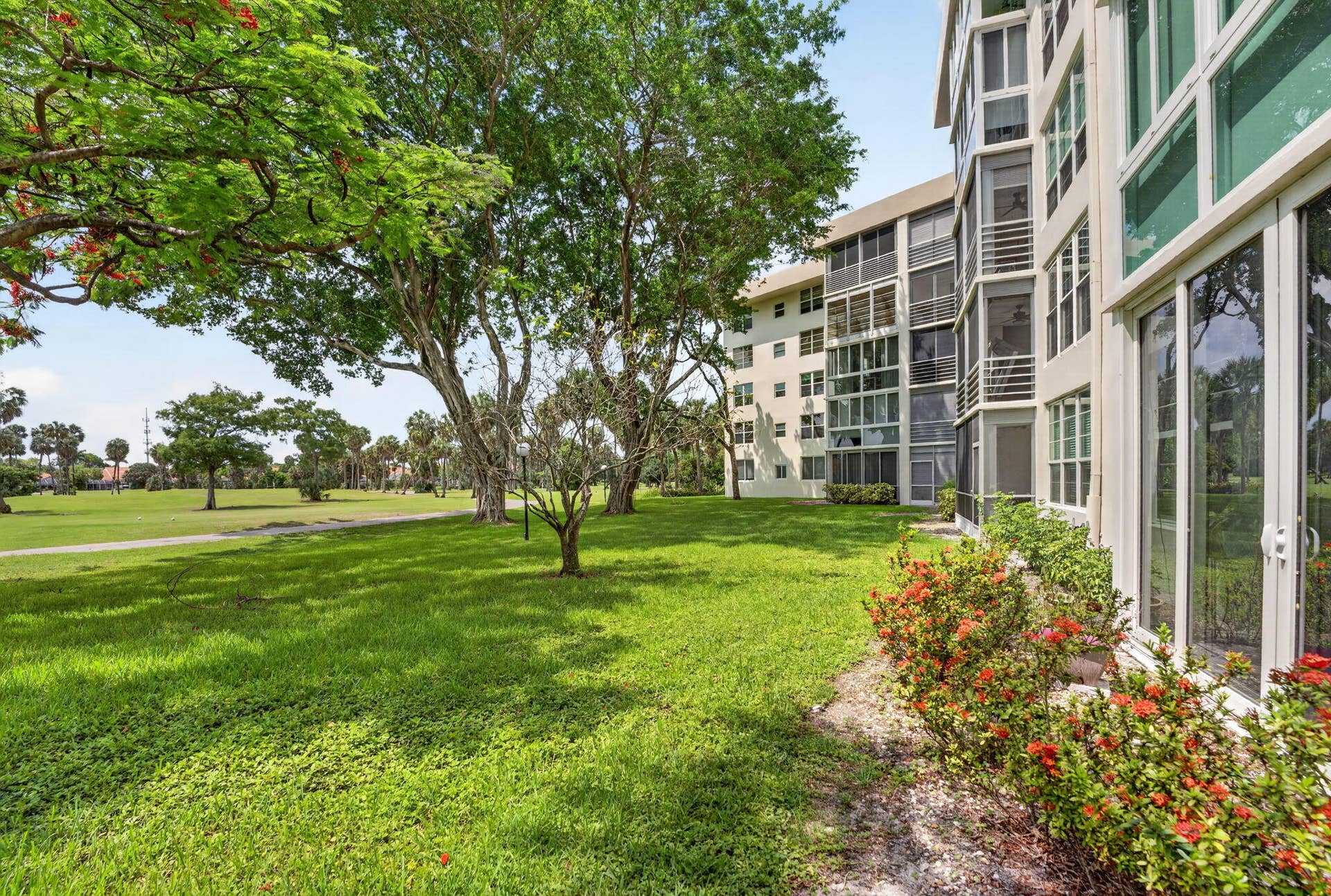 3960 Oaks Clubhouse, #110, Pompano Beach, FL 33069 38-web-or-mls-DSC07450