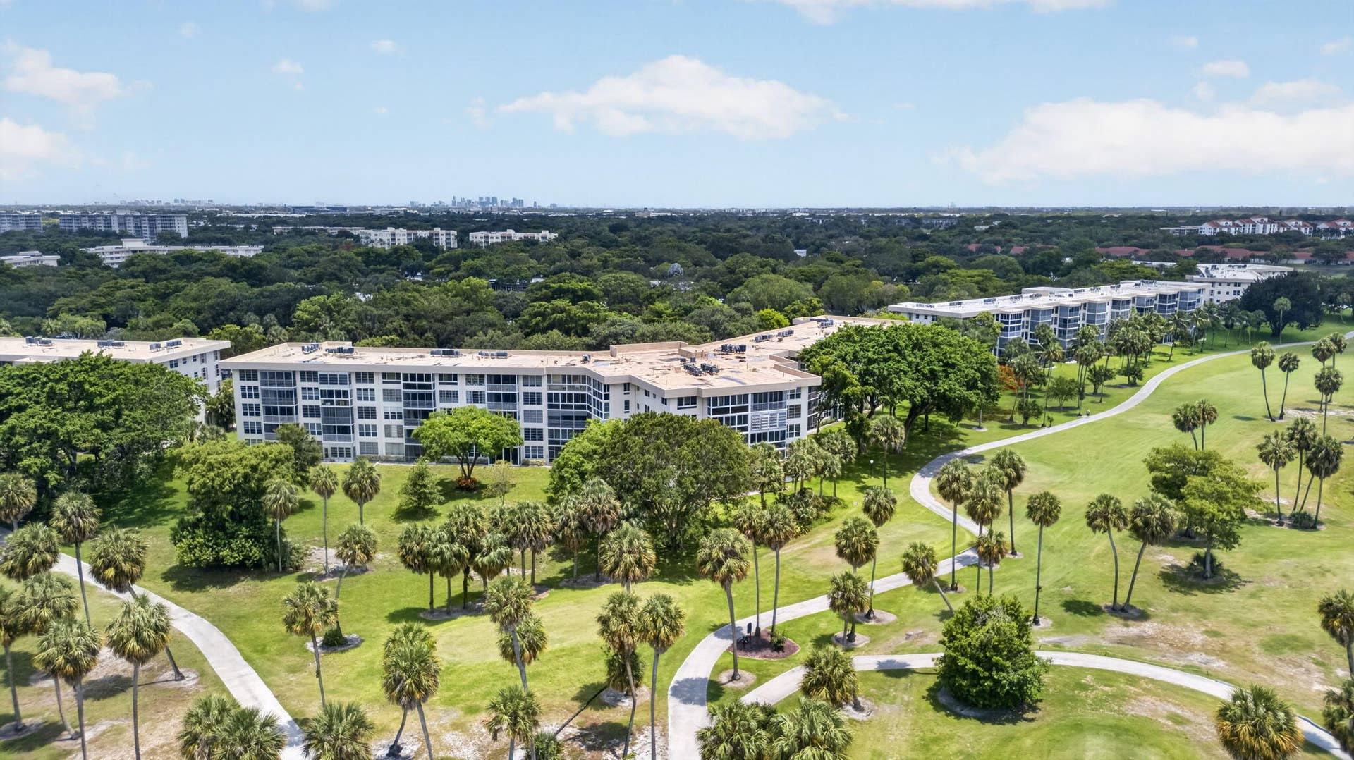 3960 Oaks Clubhouse, #110, Pompano Beach, FL 33069 51-web-or-mls-DJI_20260616141254_0384_D