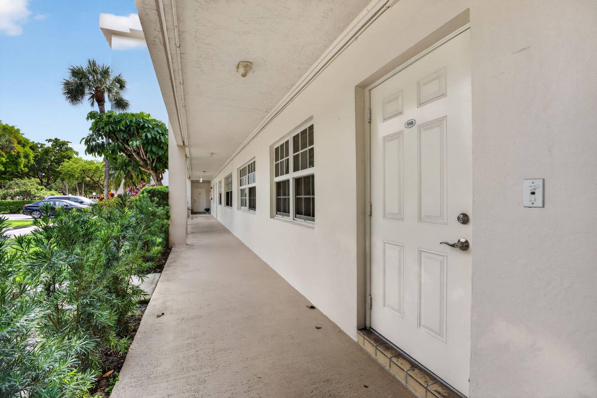 3960 Oaks Clubhouse, #110, Pompano Beach, FL 33069 5-web-or-mls-DSC07460