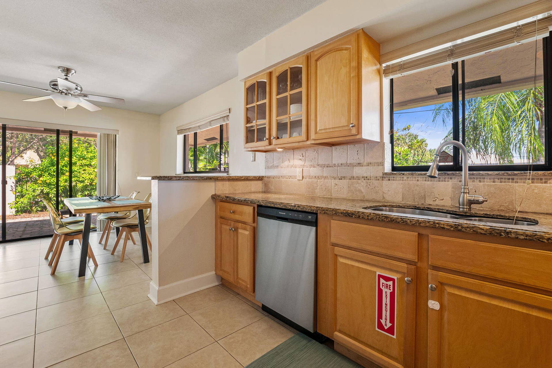 4850 NE 25th Avenue, #West, Fort Lauderdale, FL 33308 38-web-or-mls-4850-ne-25th-ave-1-2