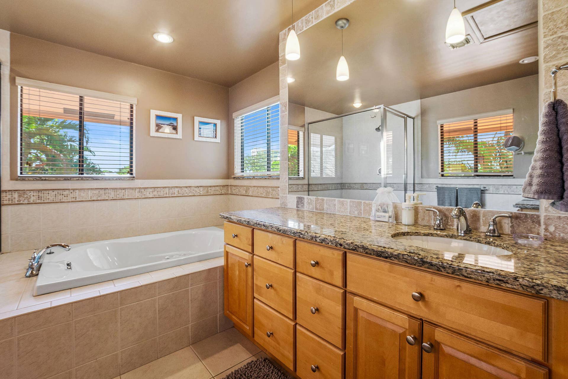 4850 NE 25th Avenue, #West, Fort Lauderdale, FL 33308 26-web-or-mls-4850-ne-25th-ave-1-2