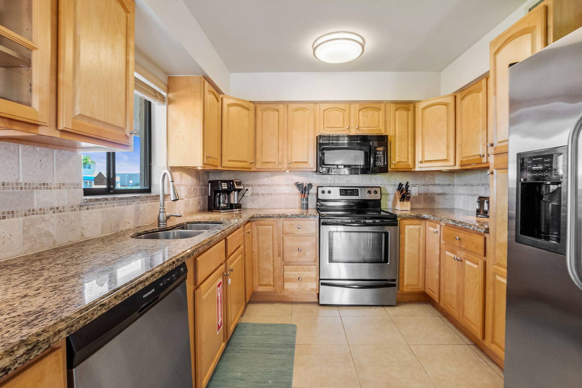 4850 NE 25th Avenue, #West, Fort Lauderdale, FL 33308 37-web-or-mls-4850-ne-25th-ave-1-2