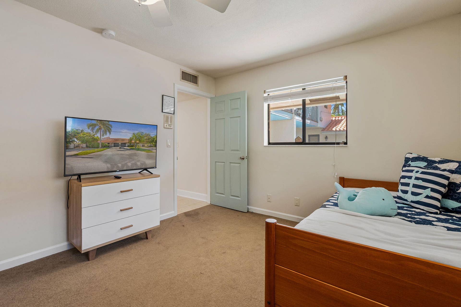 4850 NE 25th Avenue, #West, Fort Lauderdale, FL 33308 47-web-or-mls-4850-ne-25th-ave-1-2