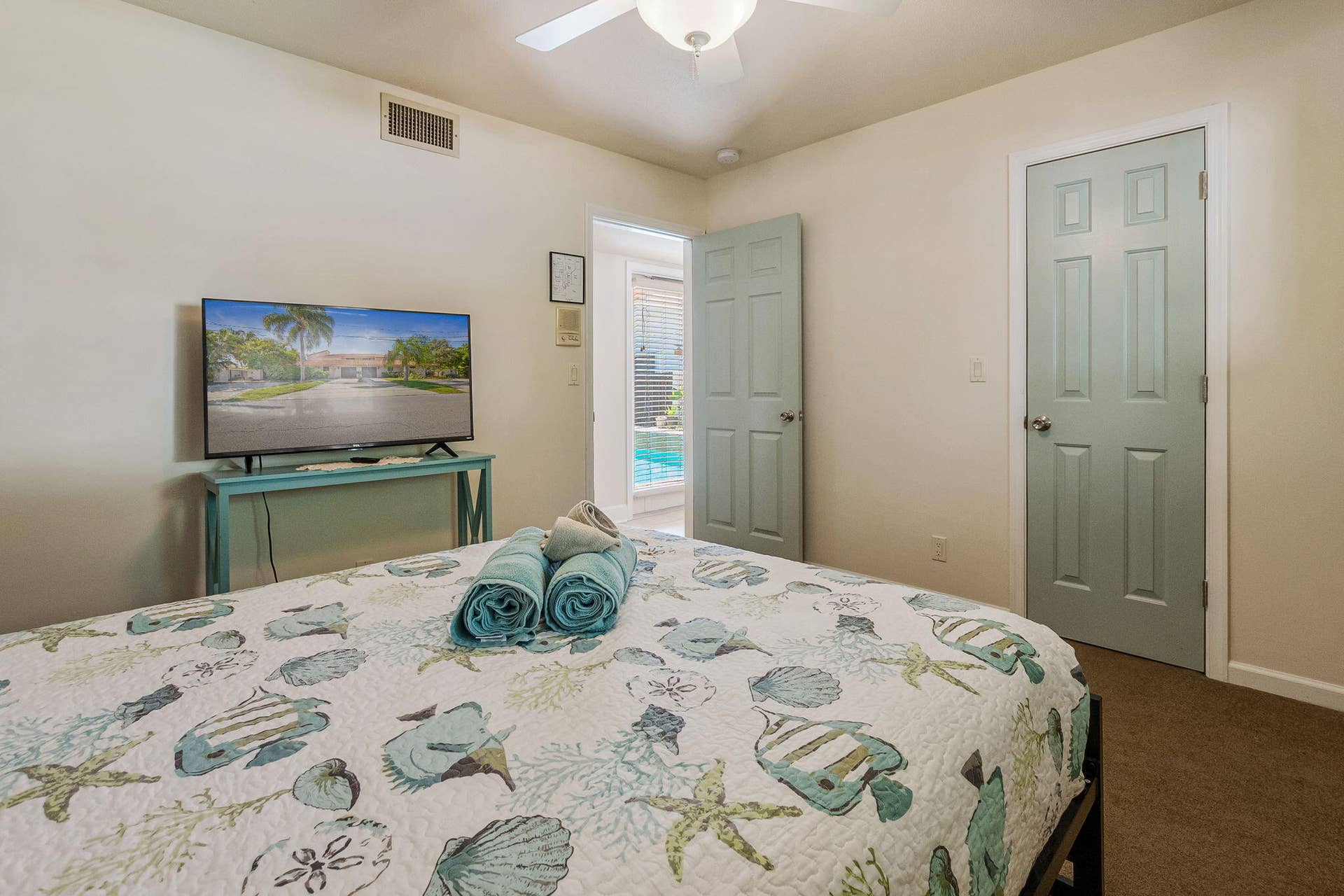 4850 NE 25th Avenue, #West, Fort Lauderdale, FL 33308 43-web-or-mls-4850-ne-25th-ave-1-2