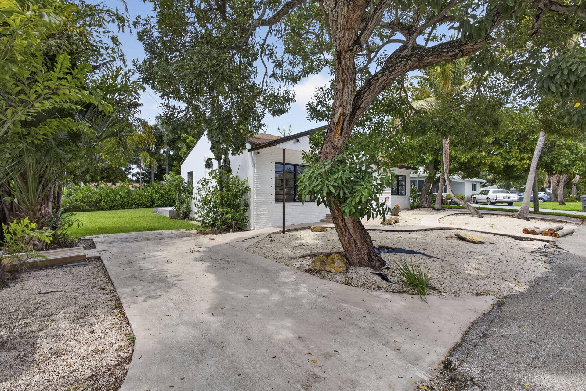 1875 Ridge Road, Juno Beach, FL 33408 2-web-or-mls-BS1A7649