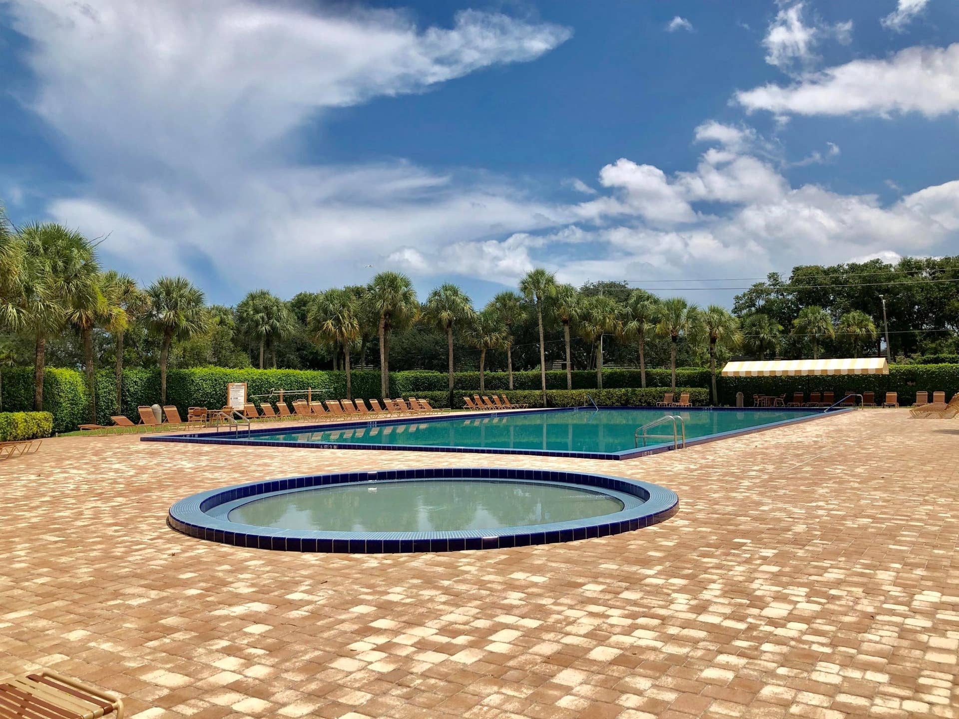 910 9th Way, West Palm Beach, FL 33407 Community Pool
