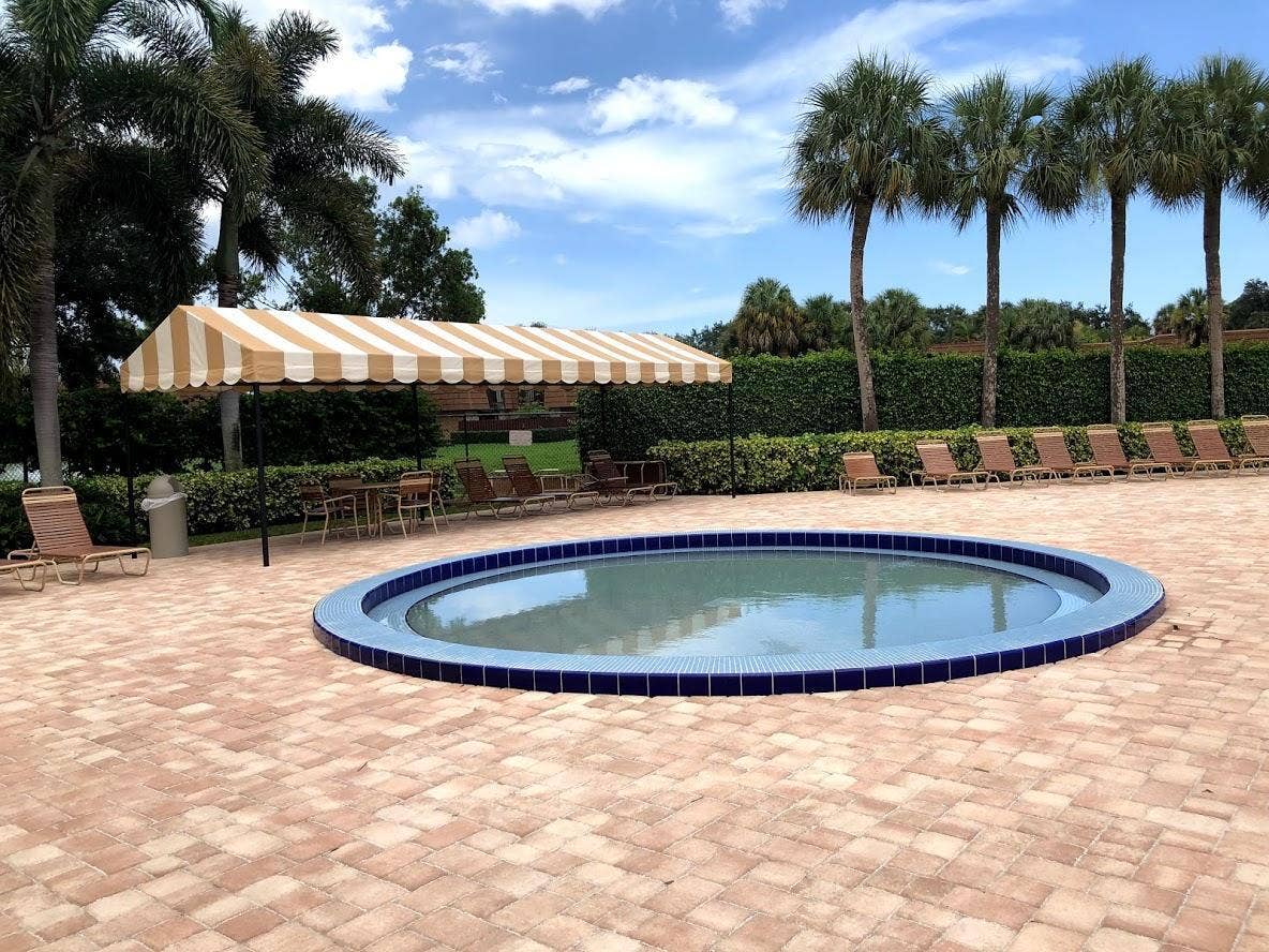 910 9th Way, West Palm Beach, FL 33407 Community Room
