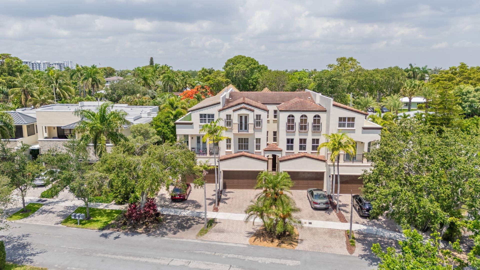 7-web-or-mls-1421 NE 26th Ave Fort Laude
