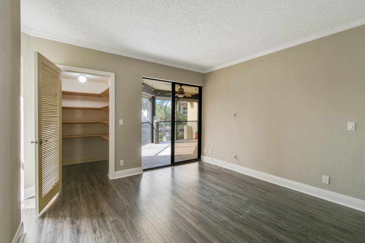 1117 Marine Way E, #K2l, North Palm Beach, FL 33408 Bedroom 3 walk-in Closet