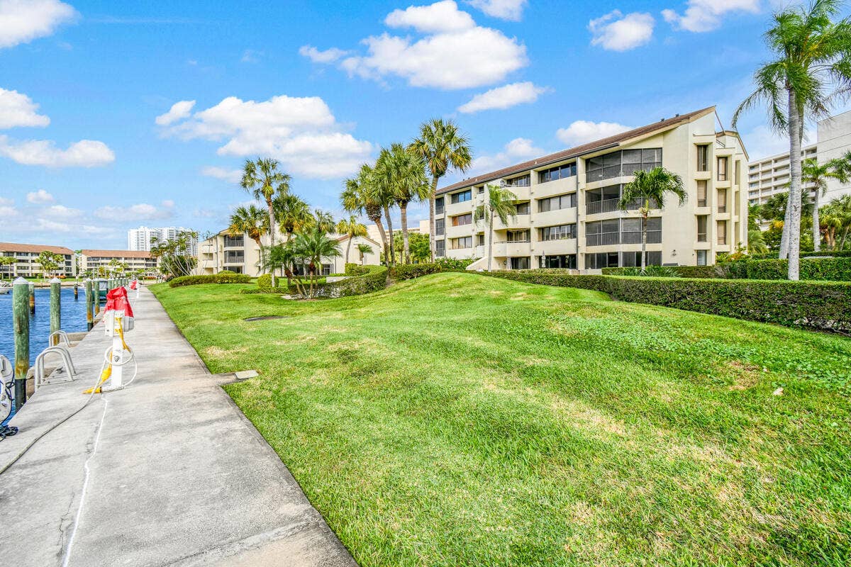 1117 Marine Way E, #K2l, North Palm Beach, FL 33408 Water view to home