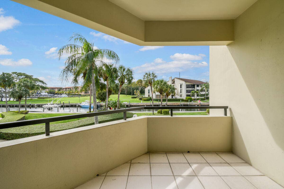 1117 Marine Way E, #K2l, North Palm Beach, FL 33408 Master balcony view