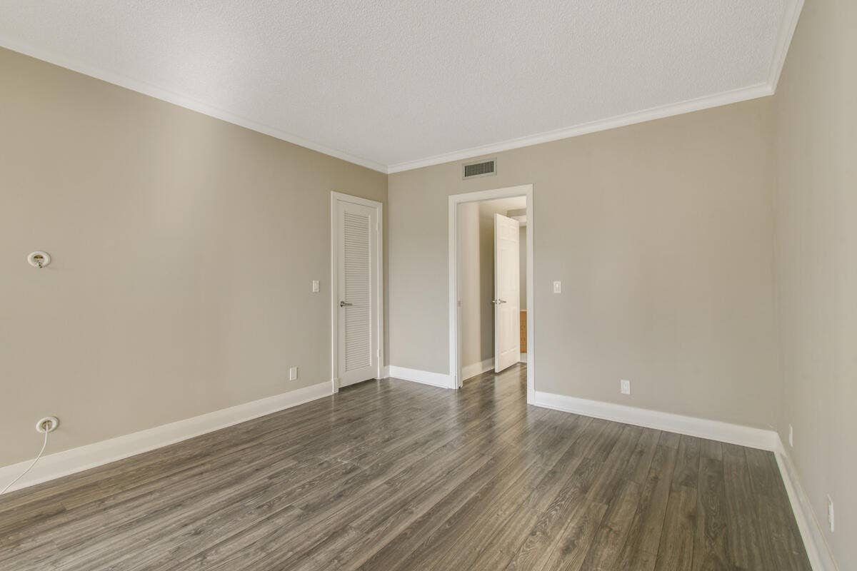 1117 Marine Way E, #K2l, North Palm Beach, FL 33408 Bedroom 3 to other closet