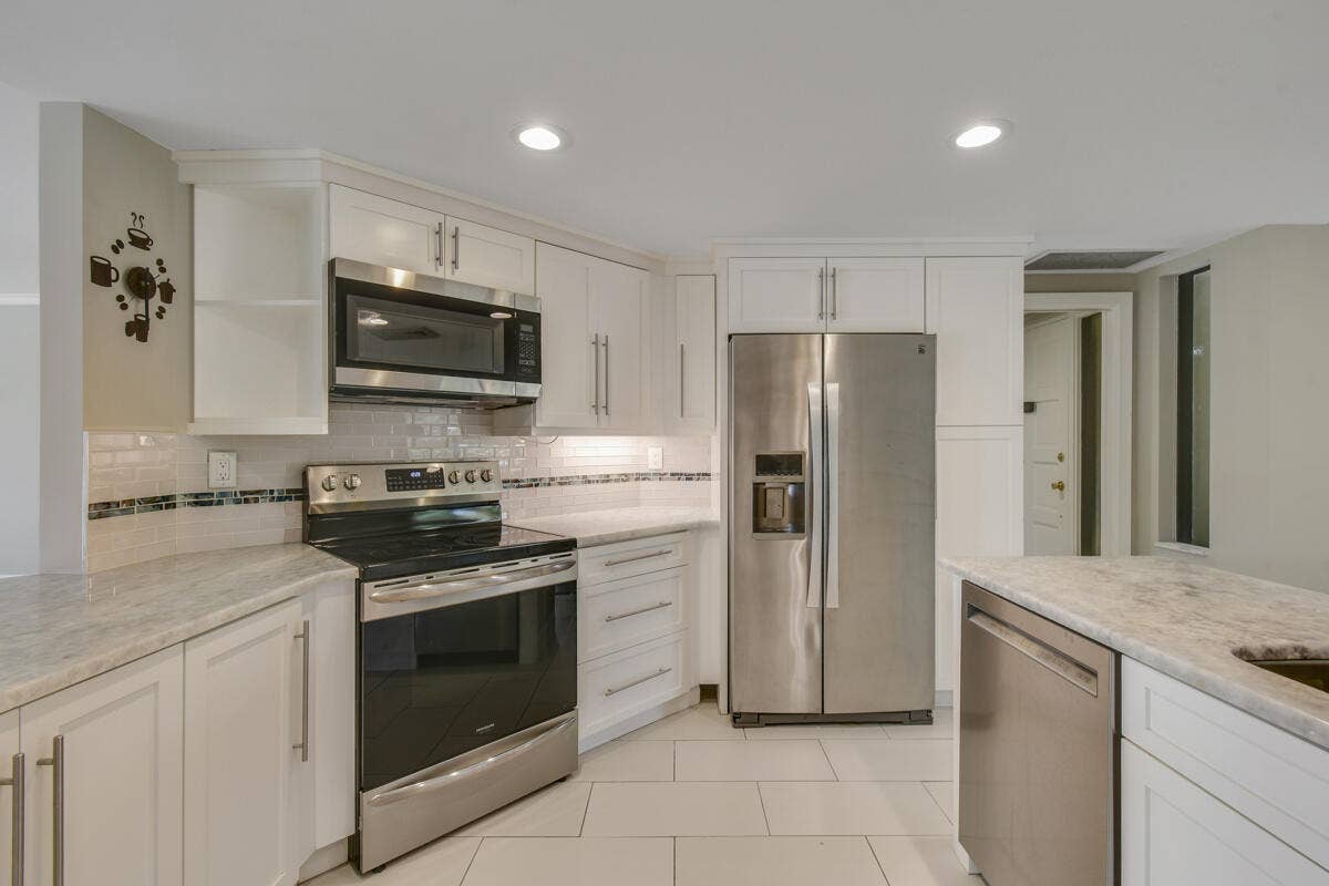 1117 Marine Way E, #K2l, North Palm Beach, FL 33408 Kitchen - Updated