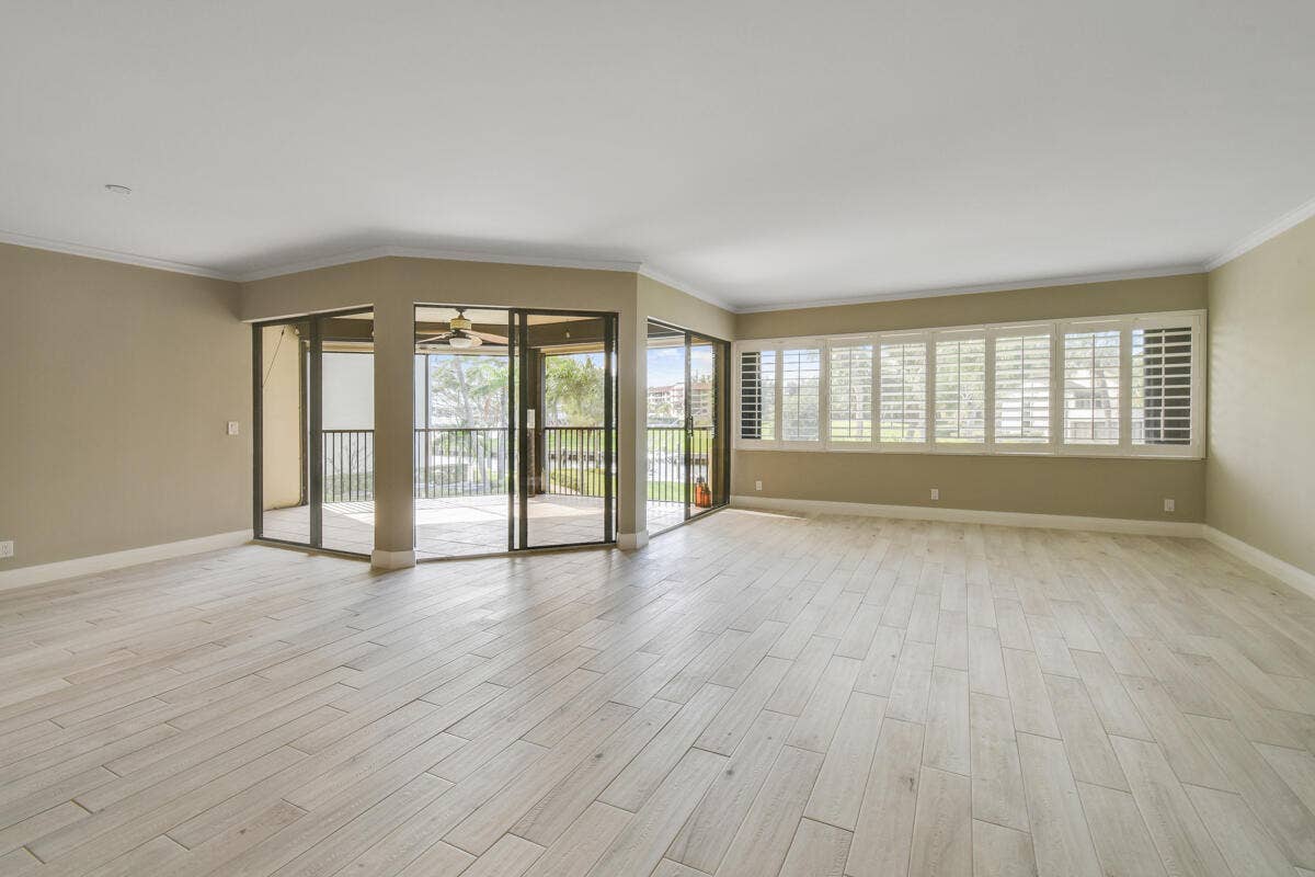 1117 Marine Way E, #K2l, North Palm Beach, FL 33408 Living to Patio