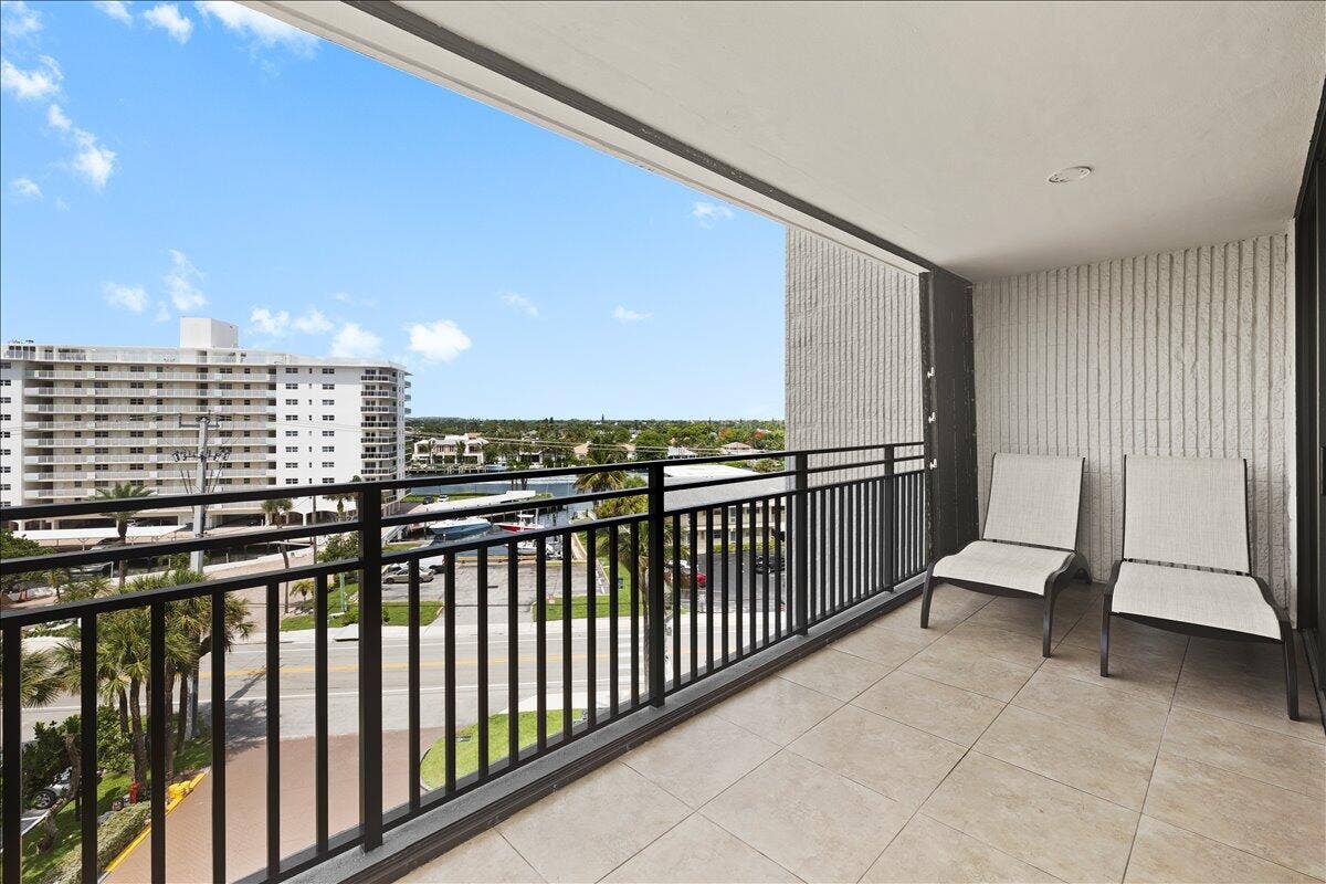 1167 Hillsboro Mile, #509, Hillsboro Beach, FL 33062 19-424A0252