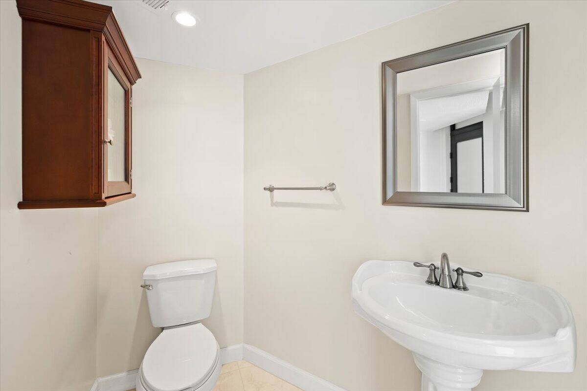 1167 Hillsboro Mile, #509, Hillsboro Beach, FL 33062 35-424A0147