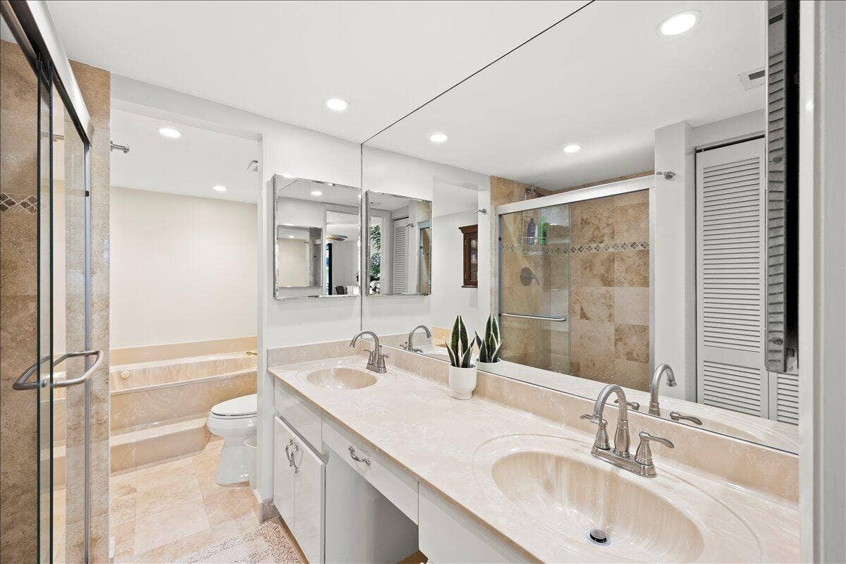 1167 Hillsboro Mile, #509, Hillsboro Beach, FL 33062 24-424A0312