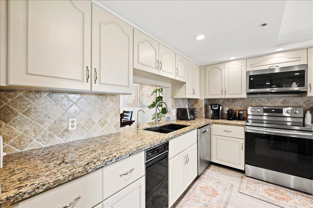 1167 Hillsboro Mile, #509, Hillsboro Beach, FL 33062 07-424A0177