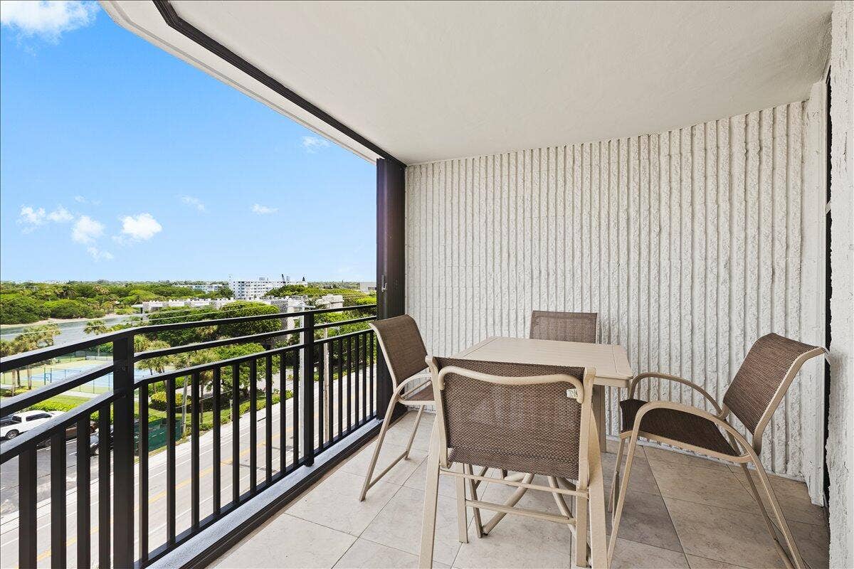 1167 Hillsboro Mile, #509, Hillsboro Beach, FL 33062 12-424A0202
