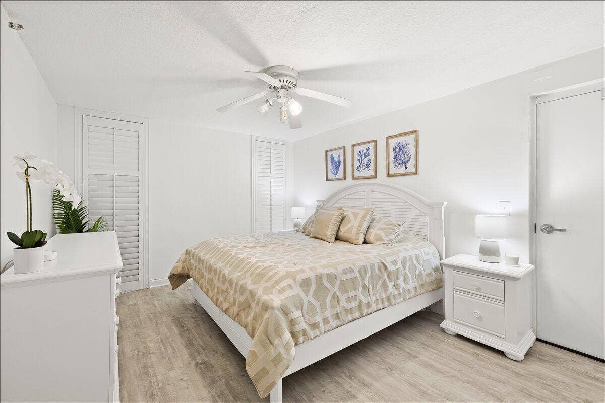 1167 Hillsboro Mile, #509, Hillsboro Beach, FL 33062 27-424A0152