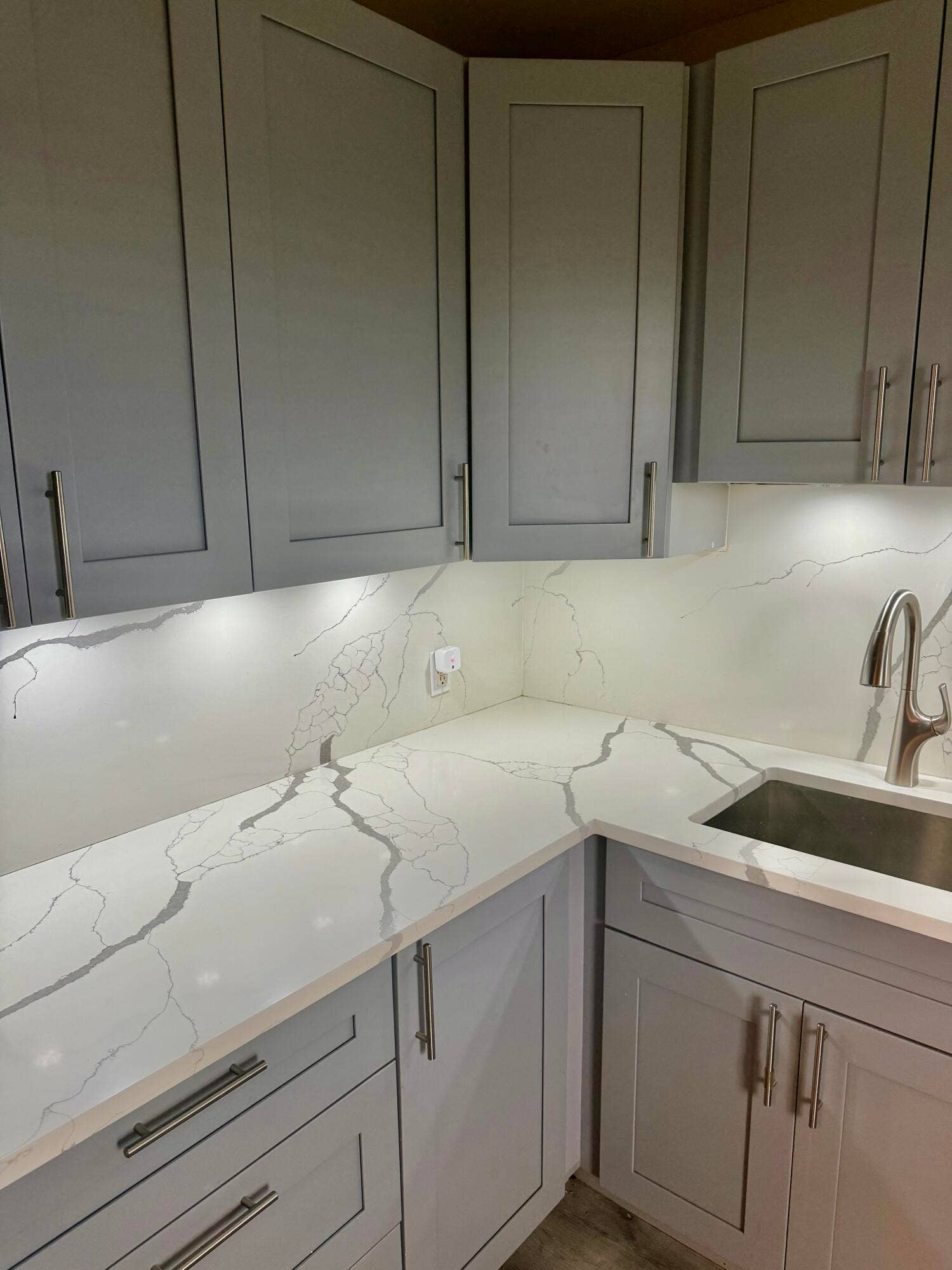 2801 N Palm Aire Drive, #604, Pompano Beach, FL 33069 Kitchen