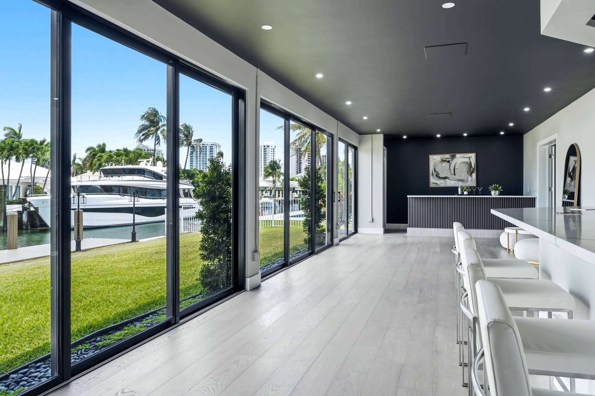 1170 Fairview Lane, Singer Island, FL 33404 Kitchen/Bar