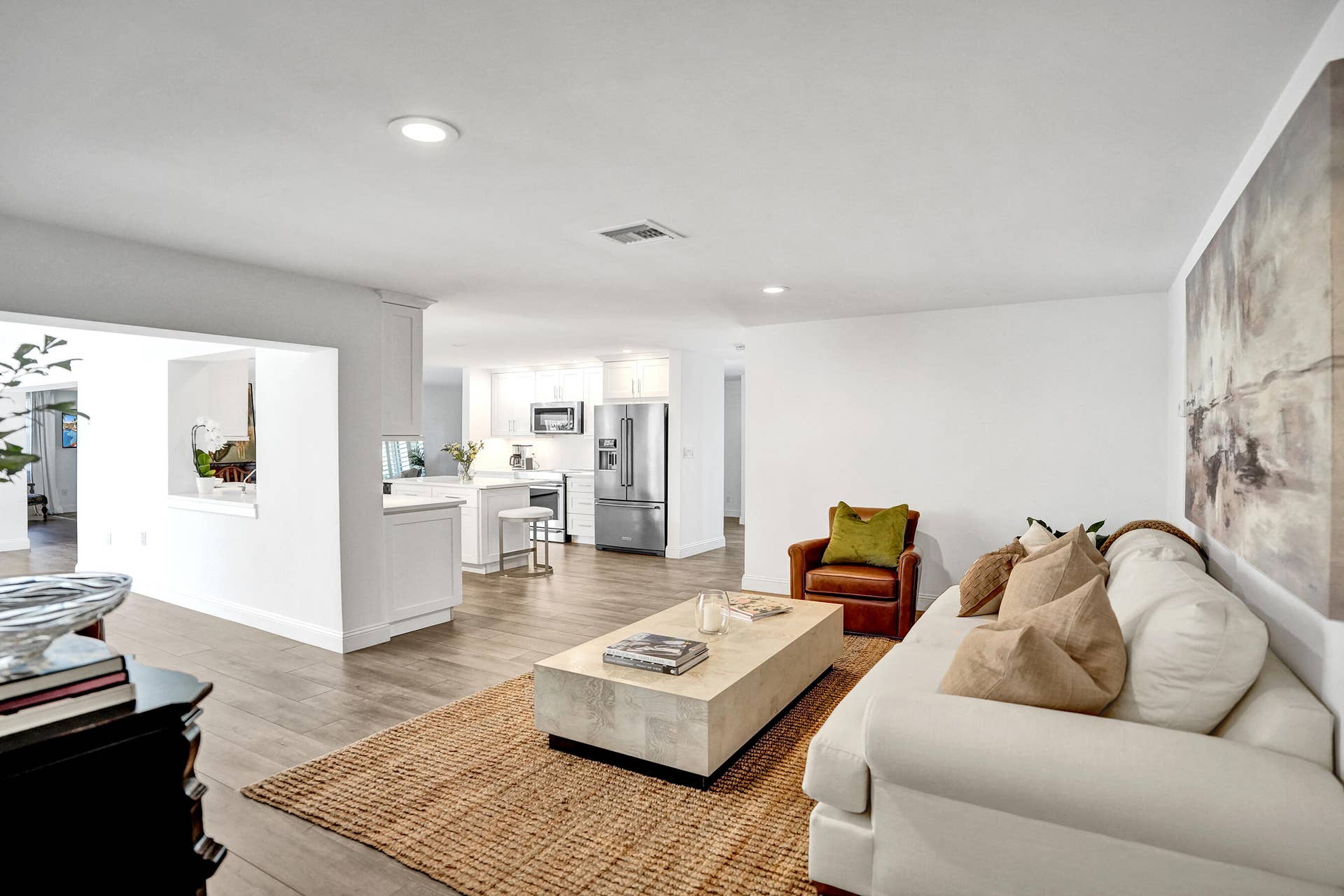 4240 NE 28th Avenue, Fort Lauderdale, FL 33308 DSC04857