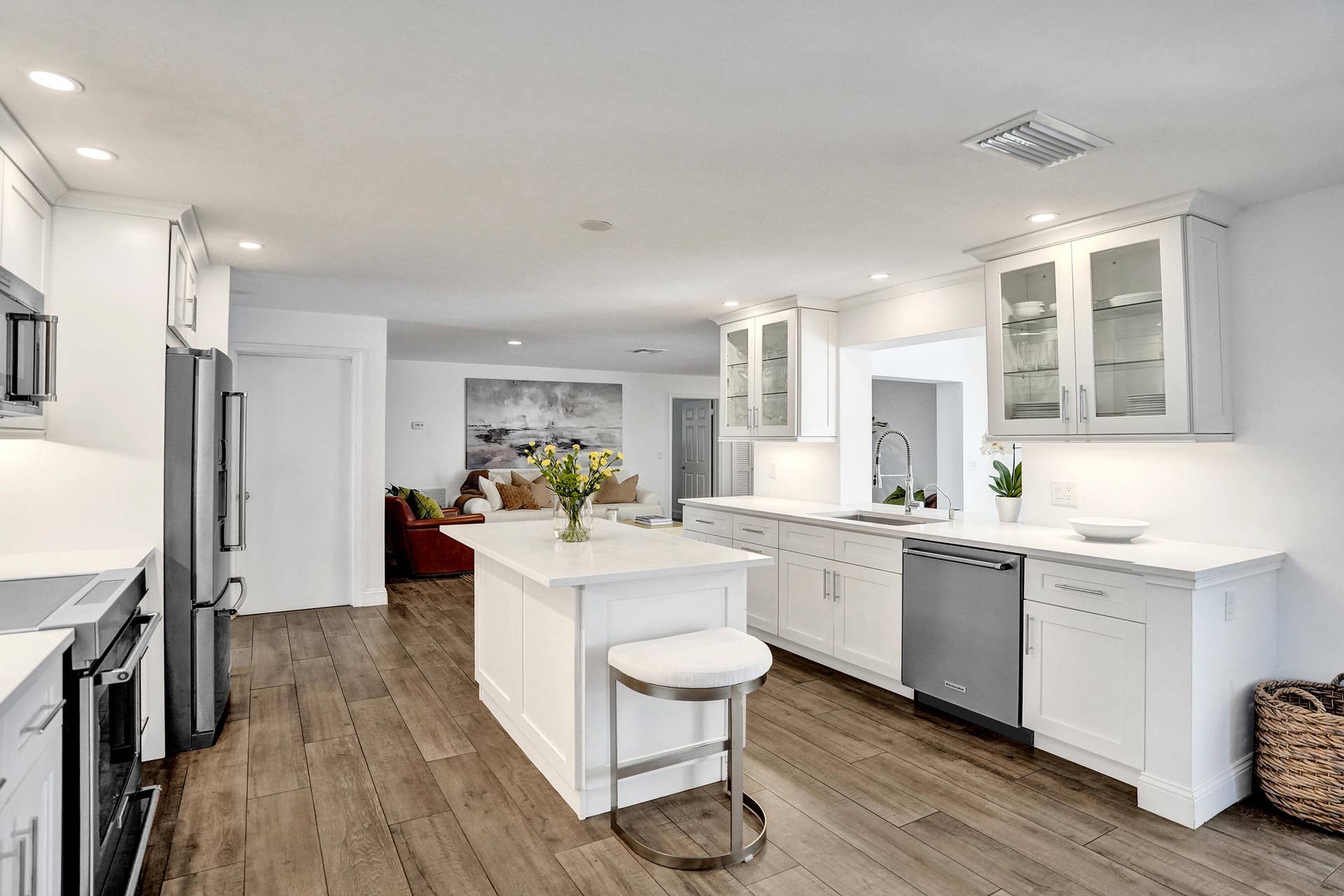 4240 NE 28th Avenue, Fort Lauderdale, FL 33308 DSC04836