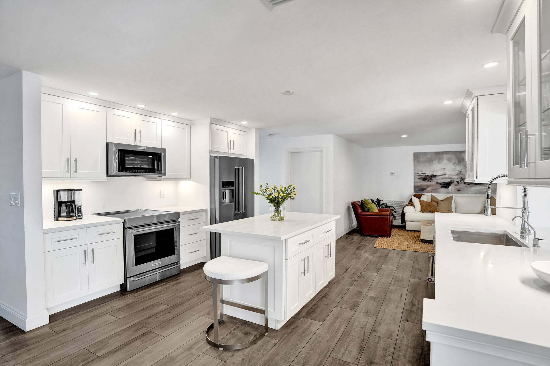 4240 NE 28th Avenue, Fort Lauderdale, FL 33308 DSC04839