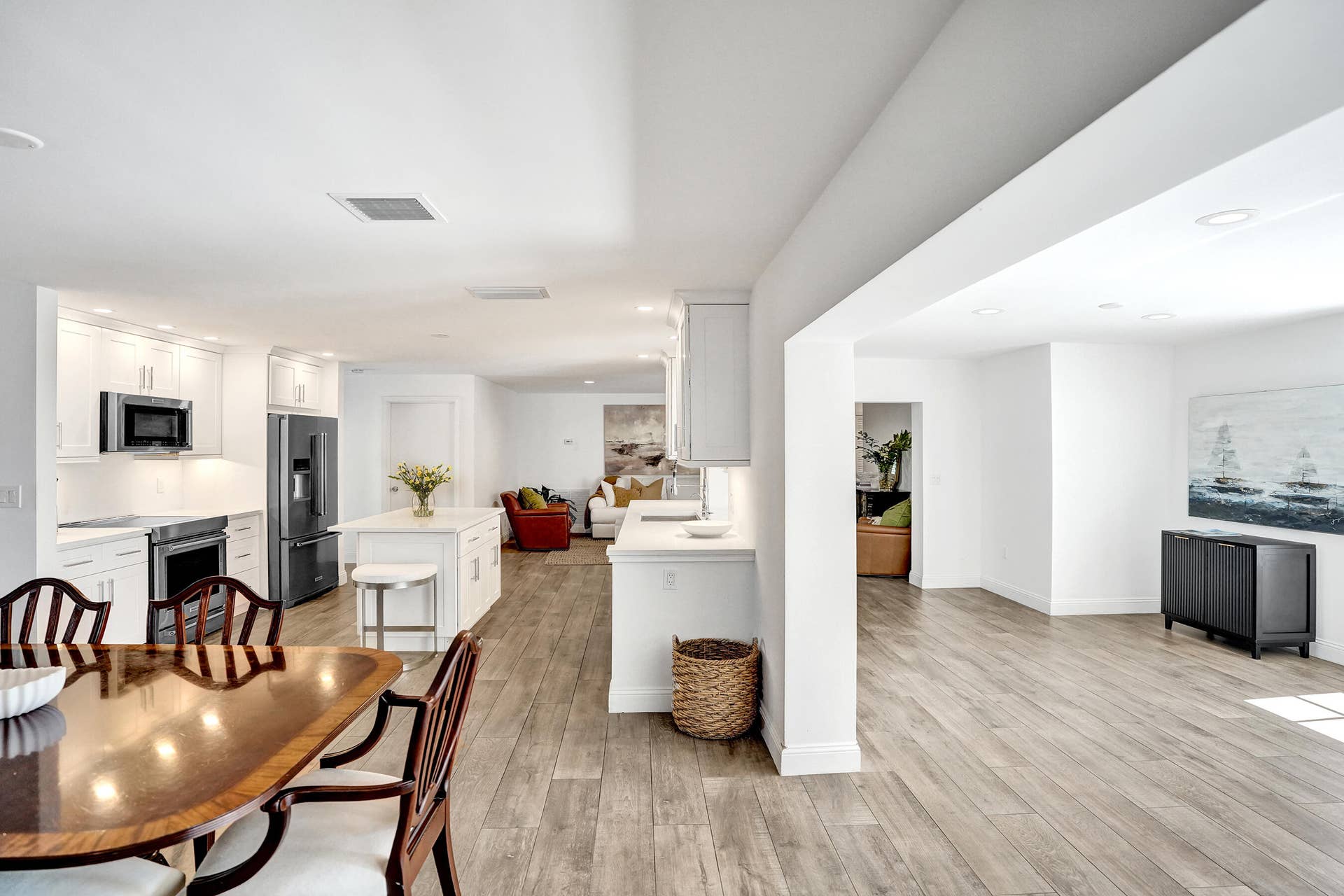 4240 NE 28th Avenue, Fort Lauderdale, FL 33308 DSC04881