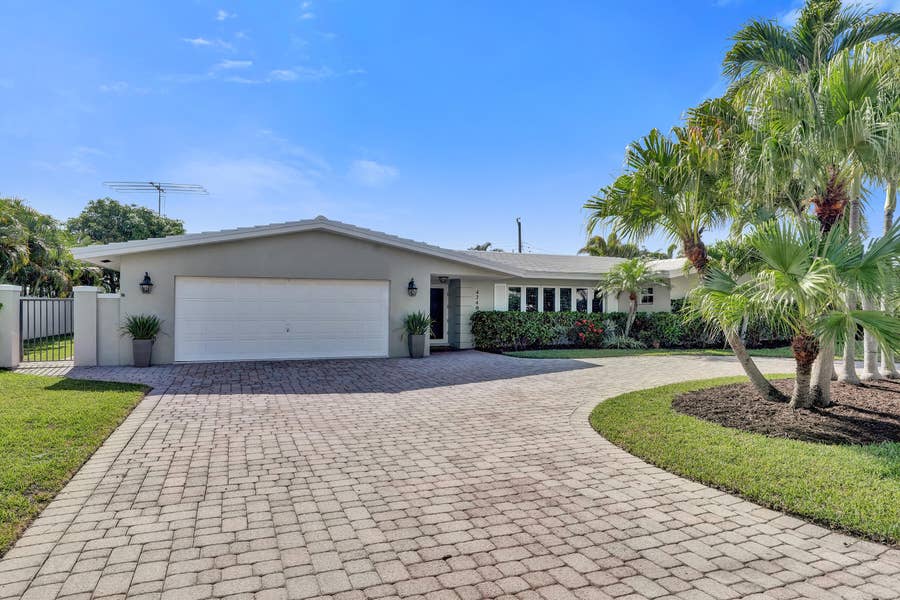 Property photo for 4240 NE 28th Avenue, Fort Lauderdale, FL