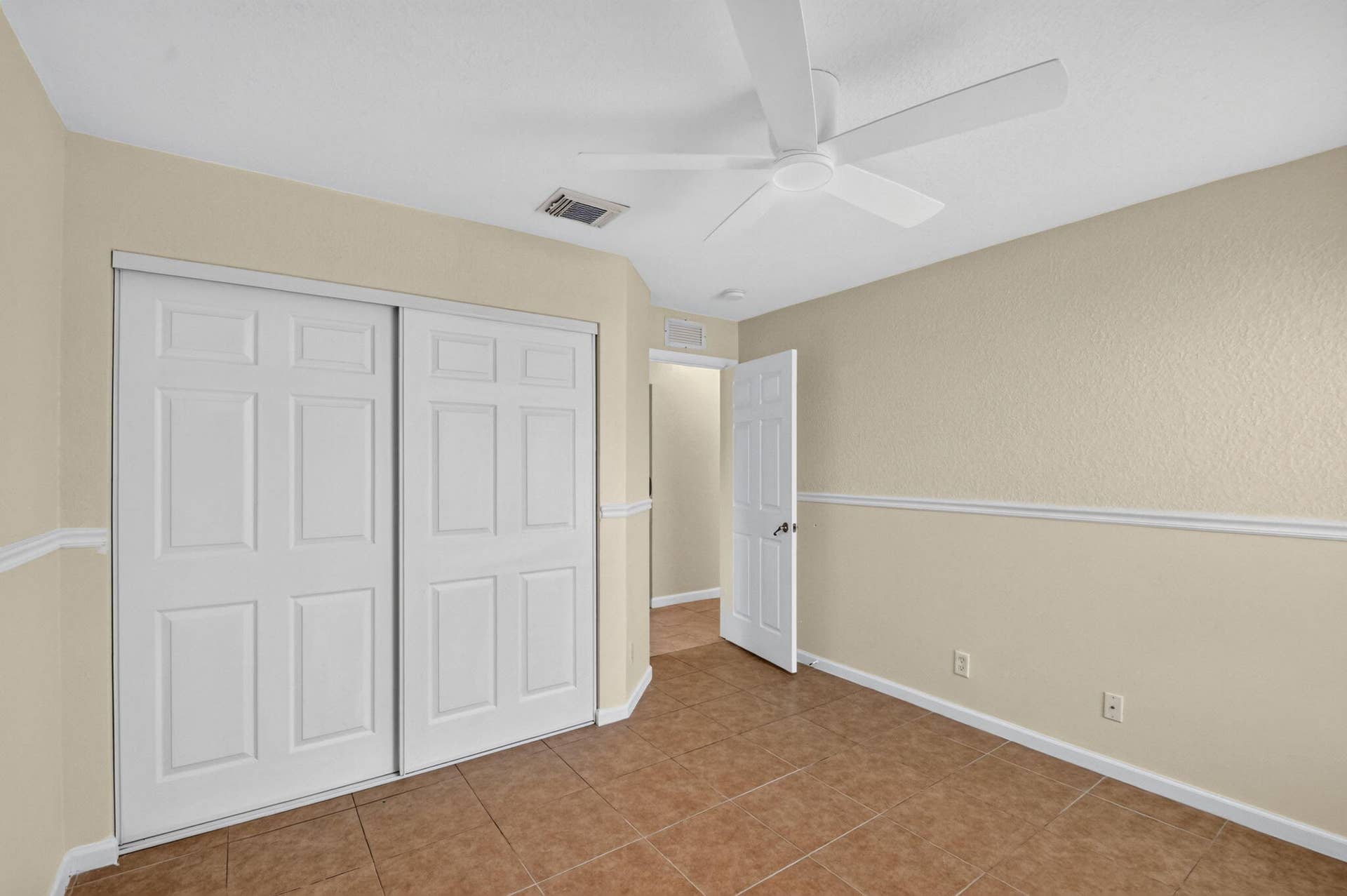 1107 Big Torch Street, Riviera Beach, FL 33407 27-web-or-mls-DSC_4971